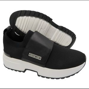 Michael Kors Cosmo Knit slip Trainer Sneakers 9.5